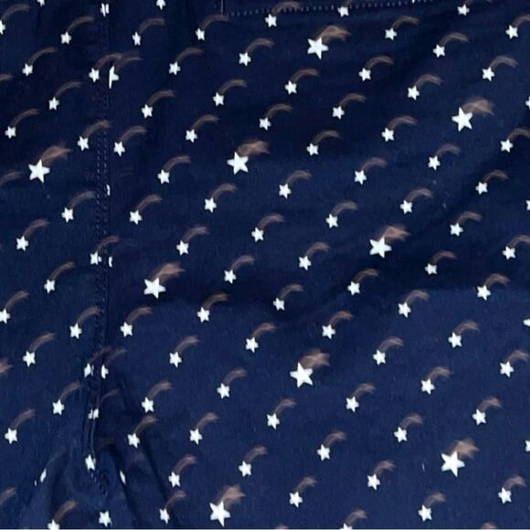 Gloria Vanderbilt new dark blue shorts with white stars and side pockets ! - Picture 5 of 7